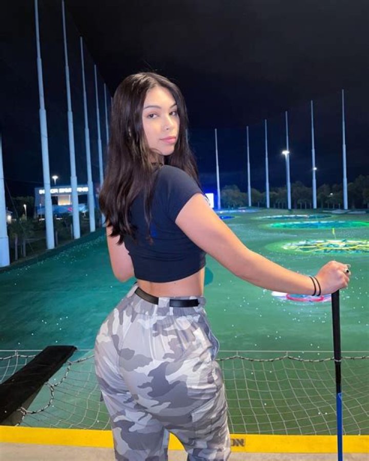 Aishahofey Leaked OnlyFans: Unveiling the Truth Behind the Controversy