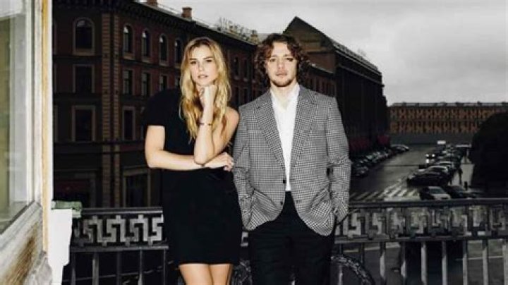 Artemi Panarin's Wife Alisa Znarok: Relationship & Life Insights