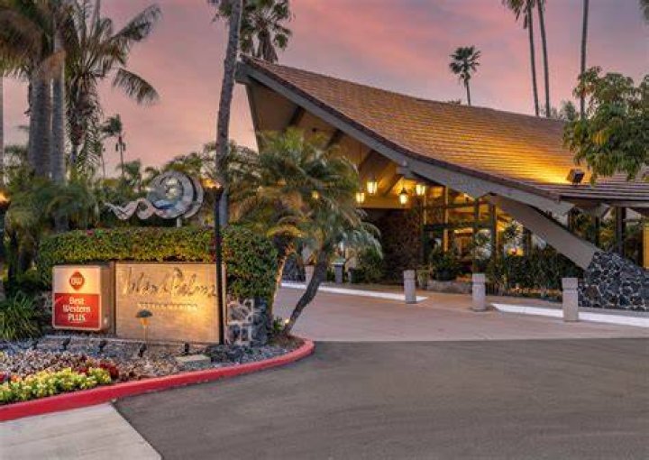 Best Western Plus Island Palms Hotel San Diego: A Premier Destination for Travelers