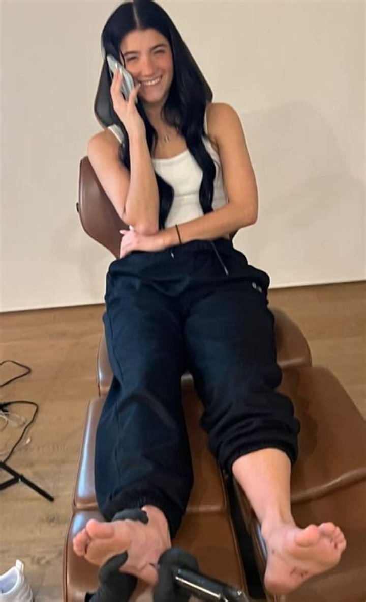 Charli D'Amelio Feet: A Comprehensive Look at the Sensation Behind the Fame