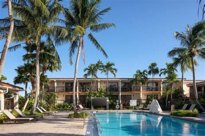 Courtyard by Marriott Key West Waterfront Hotel: Your Ultimate Destination in Paradise
