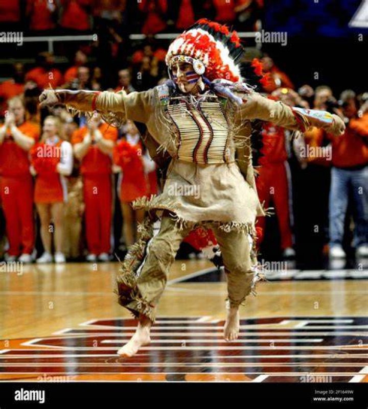 Discover the Fascinating World of the Illinois Illini Mascot