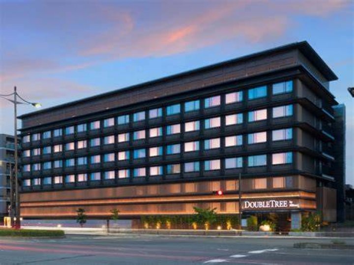 DoubleTree by Hilton Harrisonburg: Your Ultimate Destination for Comfort and Luxury