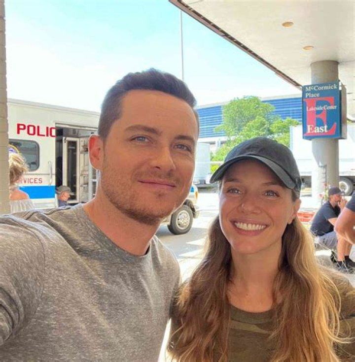 Jesse Lee Soffer & Tracy Spiridakos: Dating Rumors & Relationship Details?