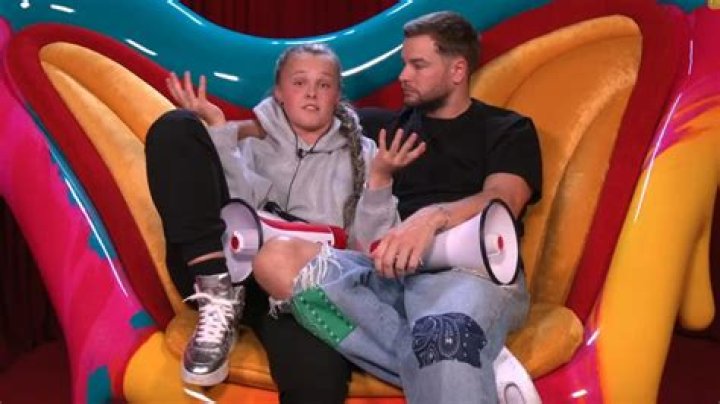 Jojo Siwa & Big Ed Crossover: The Reality TV Moment You Missed!