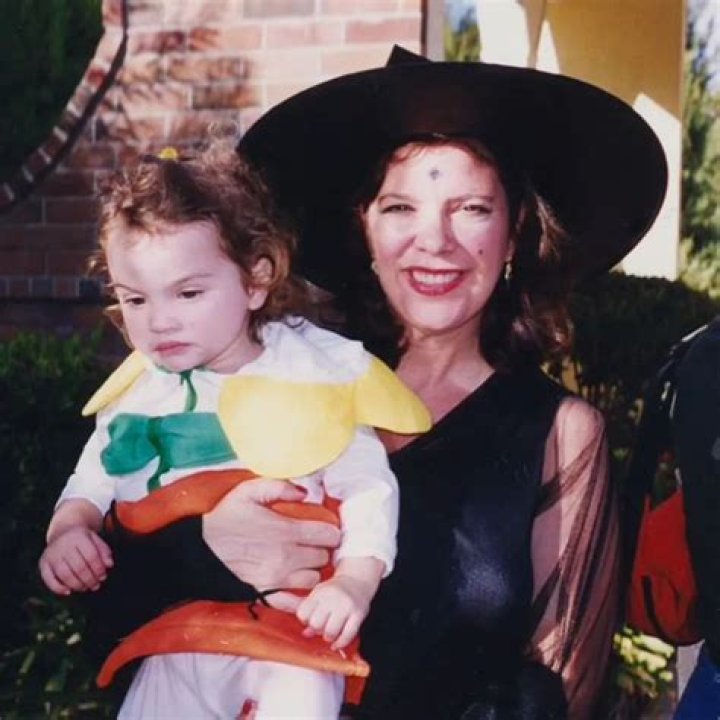 Karen Houghton's Death: Kris Jenner & Natalie Zettel Mourn | Latest Updates