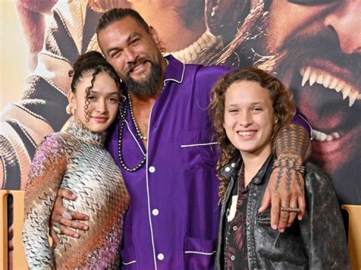 Lola Mamoa: The Rising Star in the Entertainment Industry