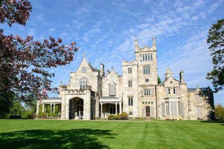 Lyndhurst Mansion Tarrytown NY: A Glimpse into History, Architecture, and Culture