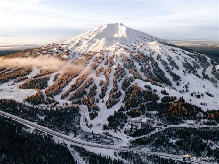Mount Bachelor Summer Adventure: A Comprehensive Guide to Exploring Central Oregon's Hidden Gem