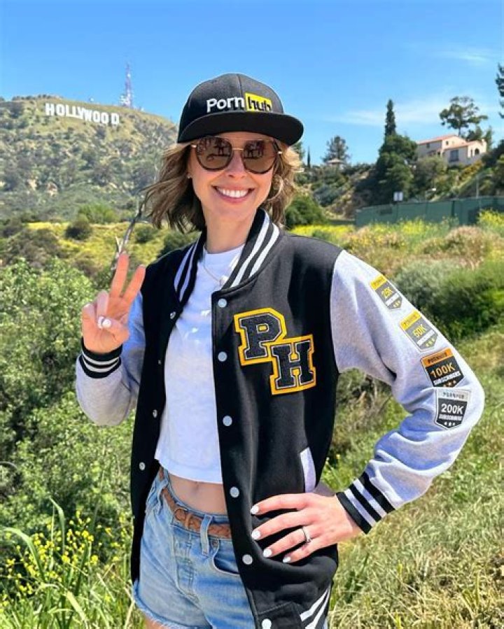 Serenity Cox Net Worth: A Comprehensive Look into Her Career and Wealth