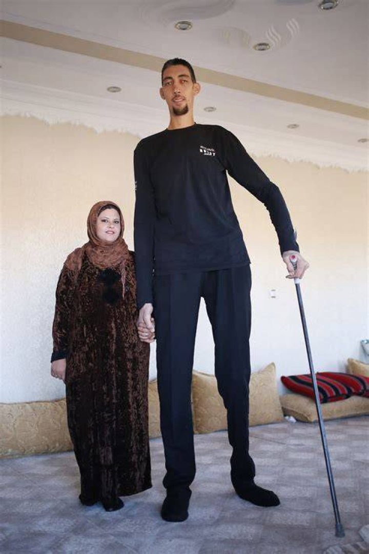 Tallest Living Person in the World: Discovering Their Remarkable Life