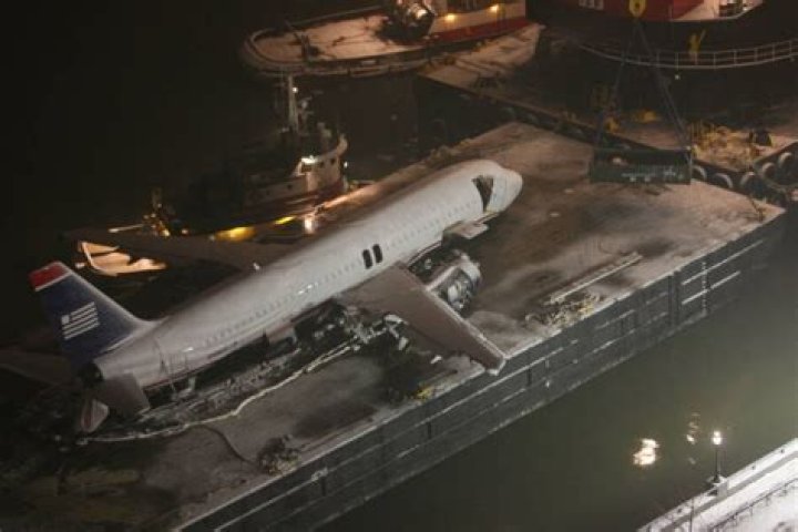 The Hudson Plane Crash: A Remarkable Story of Survival and Heroism