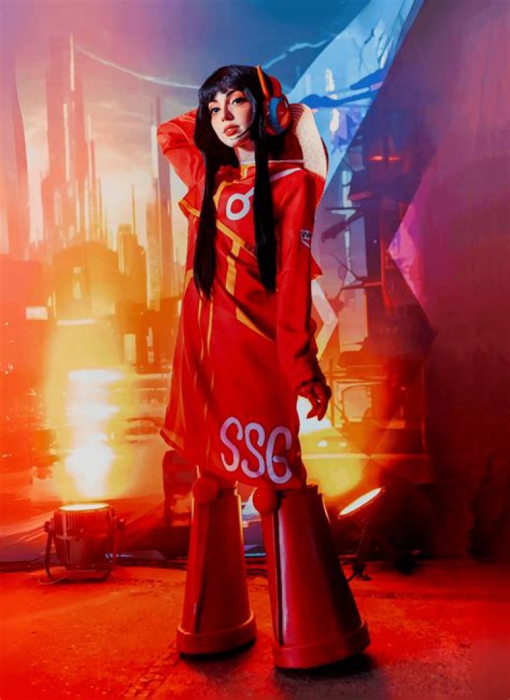 @thousandhunny: Cosplay Success & Leak Aftermath - What Happened?