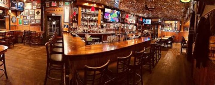 Two Brothers Tavern Main Street Middlebury VT: A Hidden Gem in Vermont